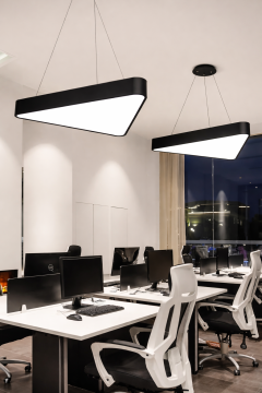 Full triangle profile light 40 watt